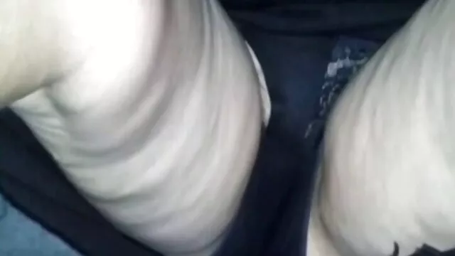 私は森の中でオオカミによって育てられた女の子を見つけ、彼女との肉欲の喜びのために自宅のケージに入れました。 セックス 動画 レズビアン