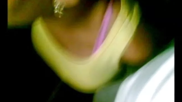 20歳の息子が彼女に夜の睡眠を求めて彼を放したとき、ママは驚いた。 レズビアン 無 修正 動画 無料