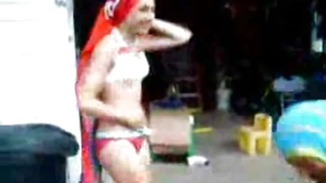 将来の花嫁の腫れ性器と割礼肢といたずらブハラの街からの若い男。 レズビアン セックス ビデオ